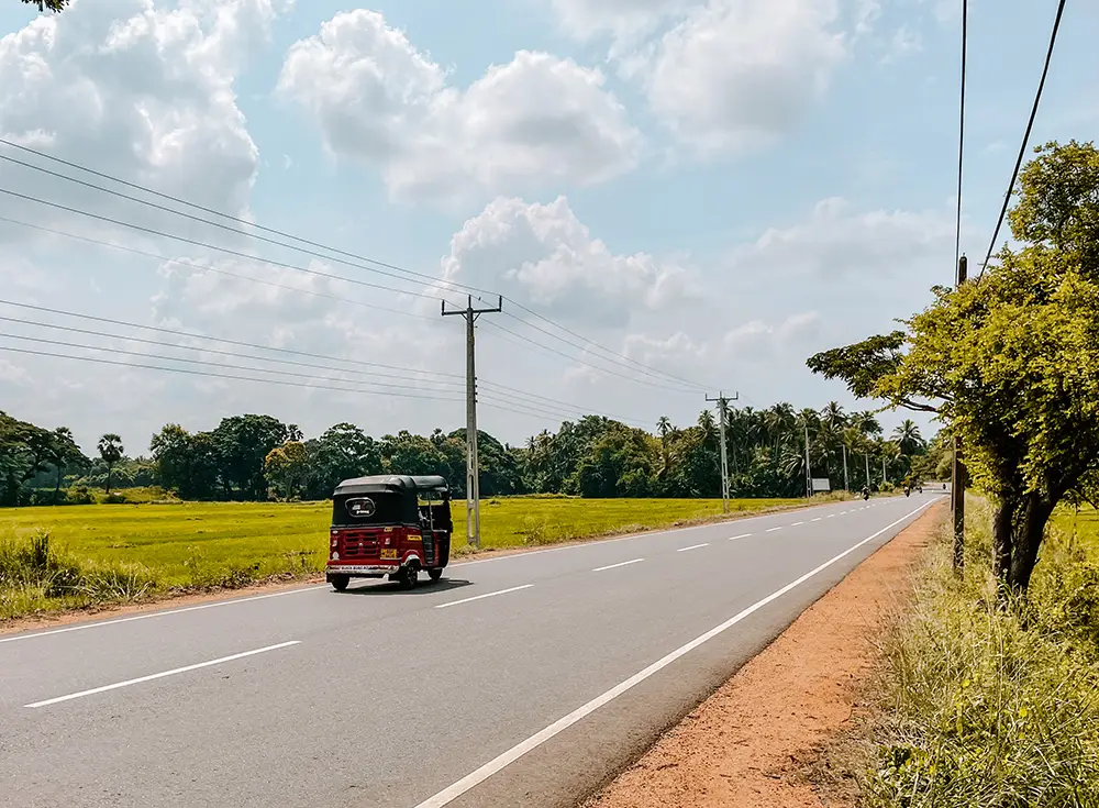 Renting a tuktuk in Sri Lanka